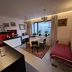 Vichova Vila_1935 - Funkcionalisticky Skvost V Horicich V Podkrkonosi Apartment